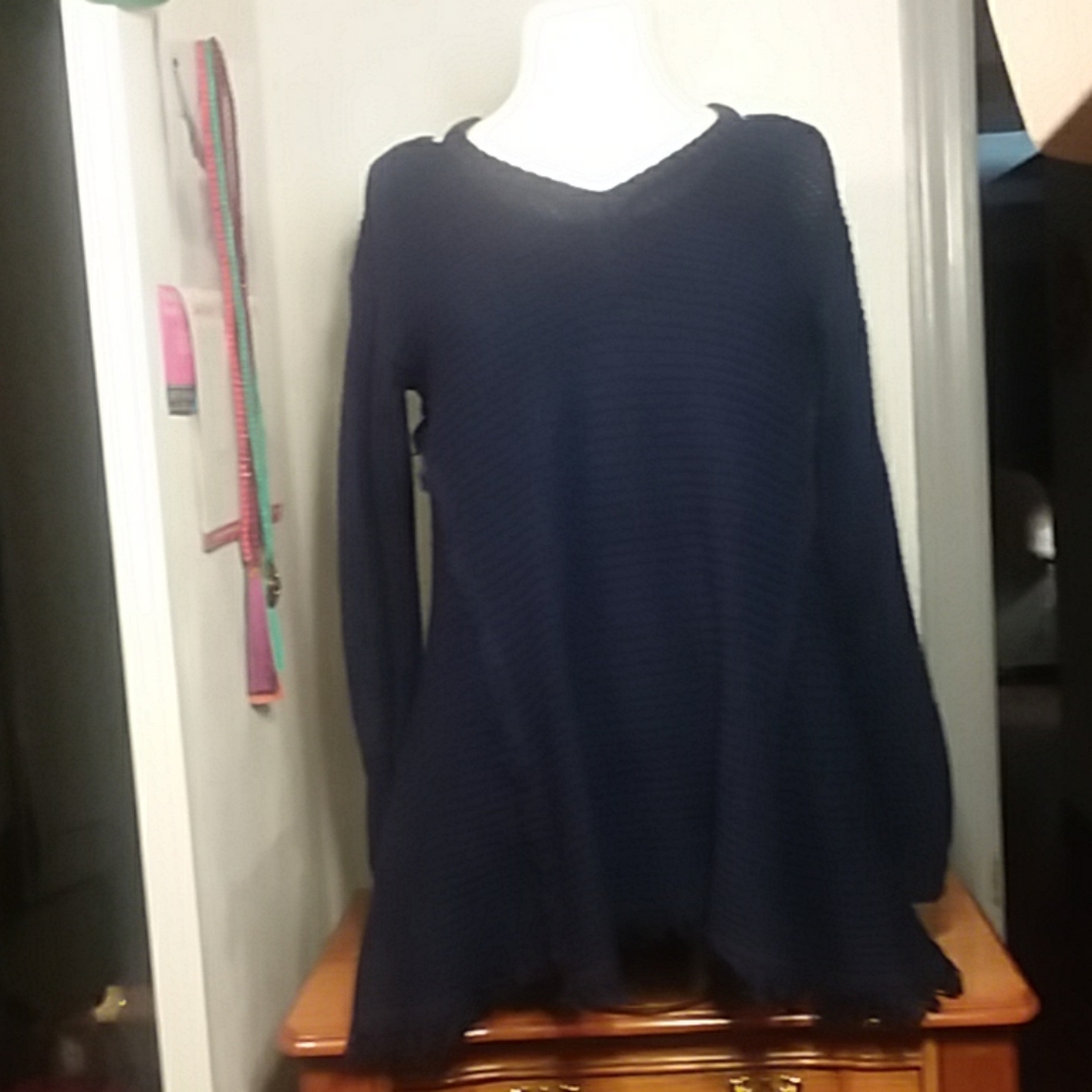 Indigo Thread Co Beautiful "V" Neck Sweater